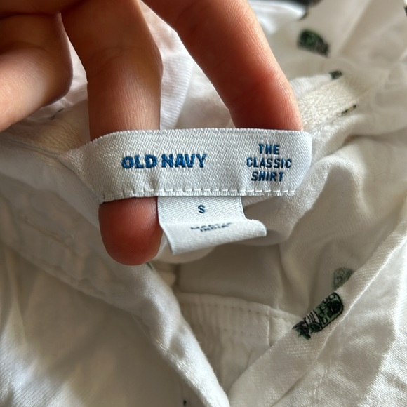 Old Navy white button down shirt - Picture 4 of 4